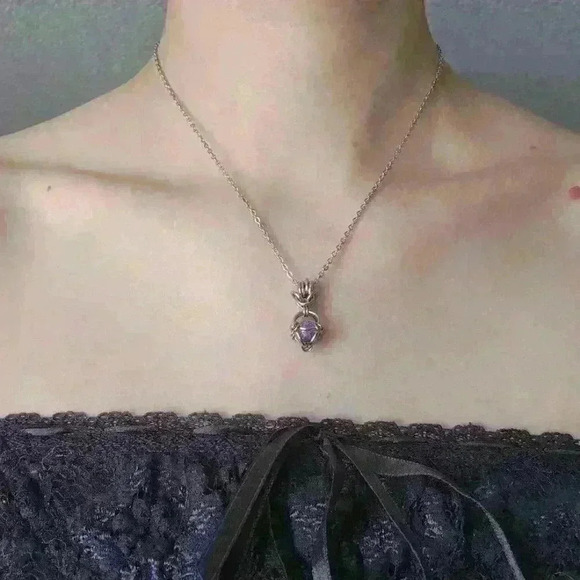 Whimsical  silver and purple mermaid style chainmaille necklace - Picture 5 of 7